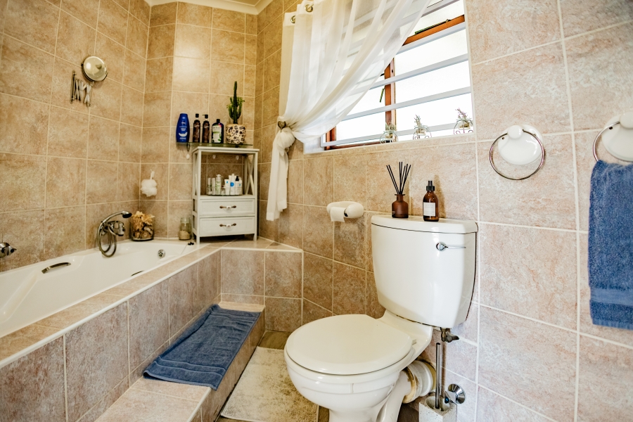 3 Bedroom Property for Sale in Kleinbosch Western Cape